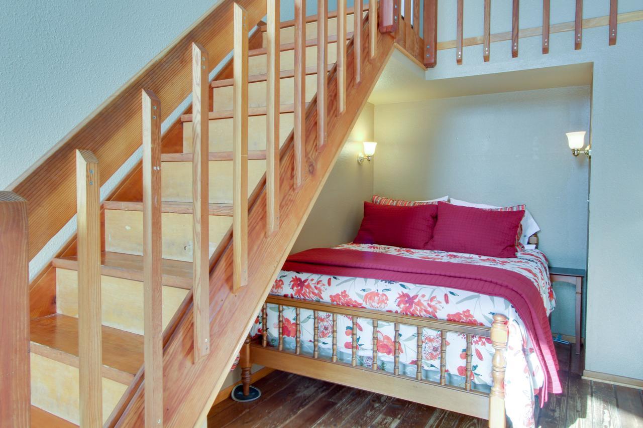 Ocean Cove Inn Yachats Extérieur photo