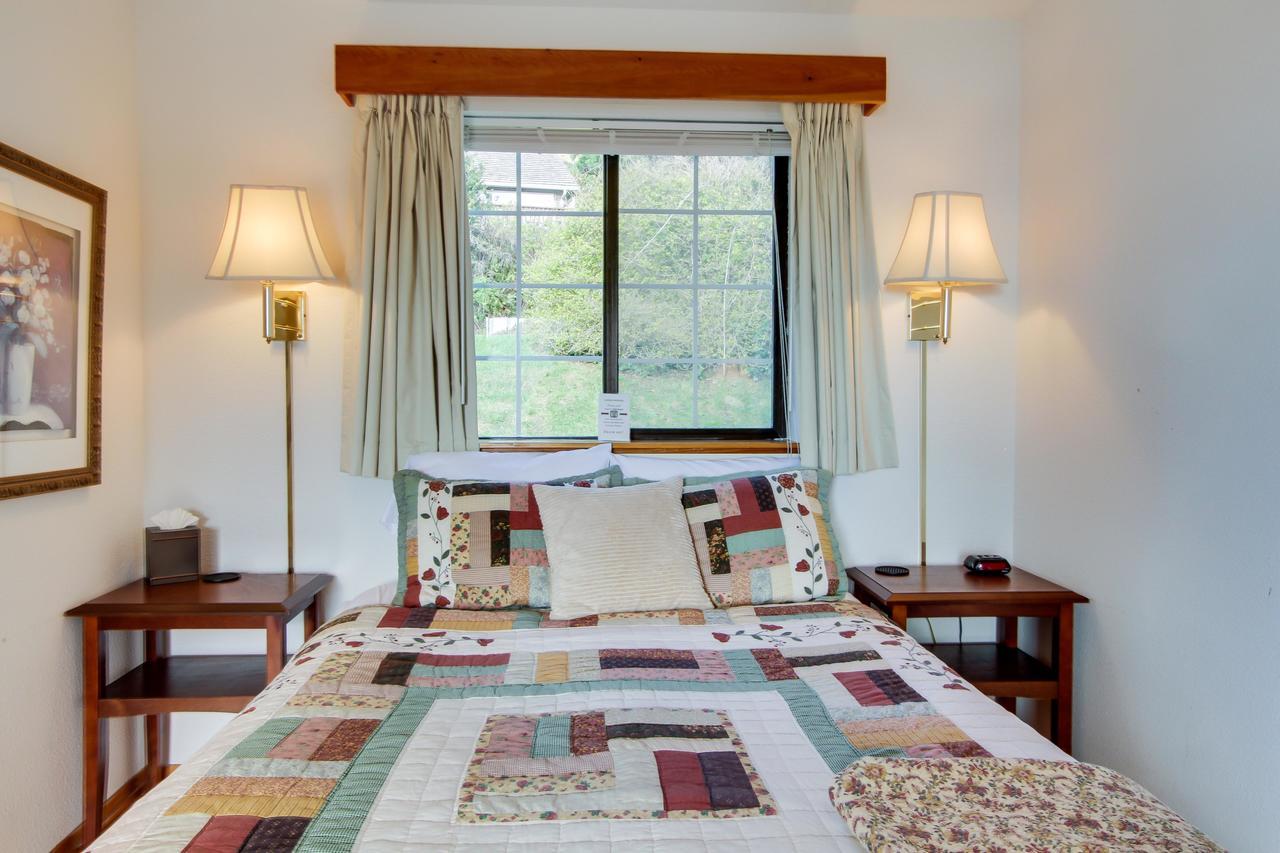 Ocean Cove Inn Yachats Extérieur photo